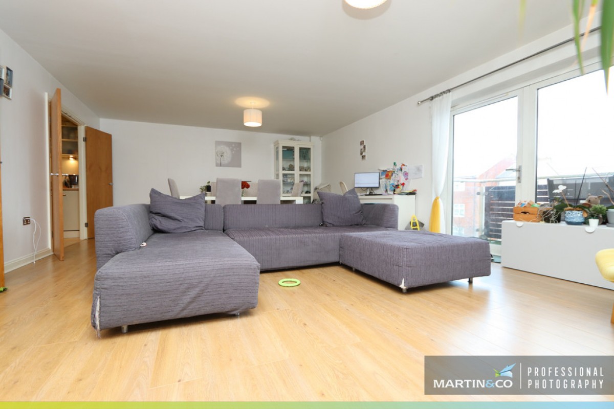 Ezel Court, Century Wharf