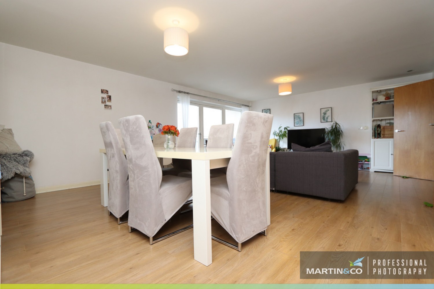 2 bedroom Flat for Sale Ezel Court, Century Wharf