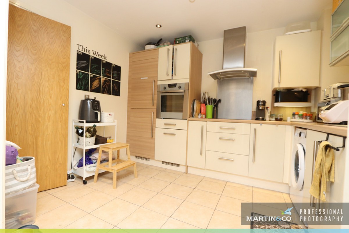 Ezel Court, Century Wharf