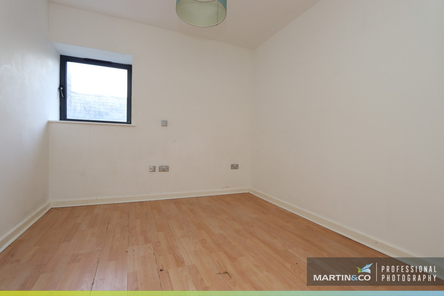 3 bedroom Flat for Sale The Malthouse, The Old Brewery Quarter