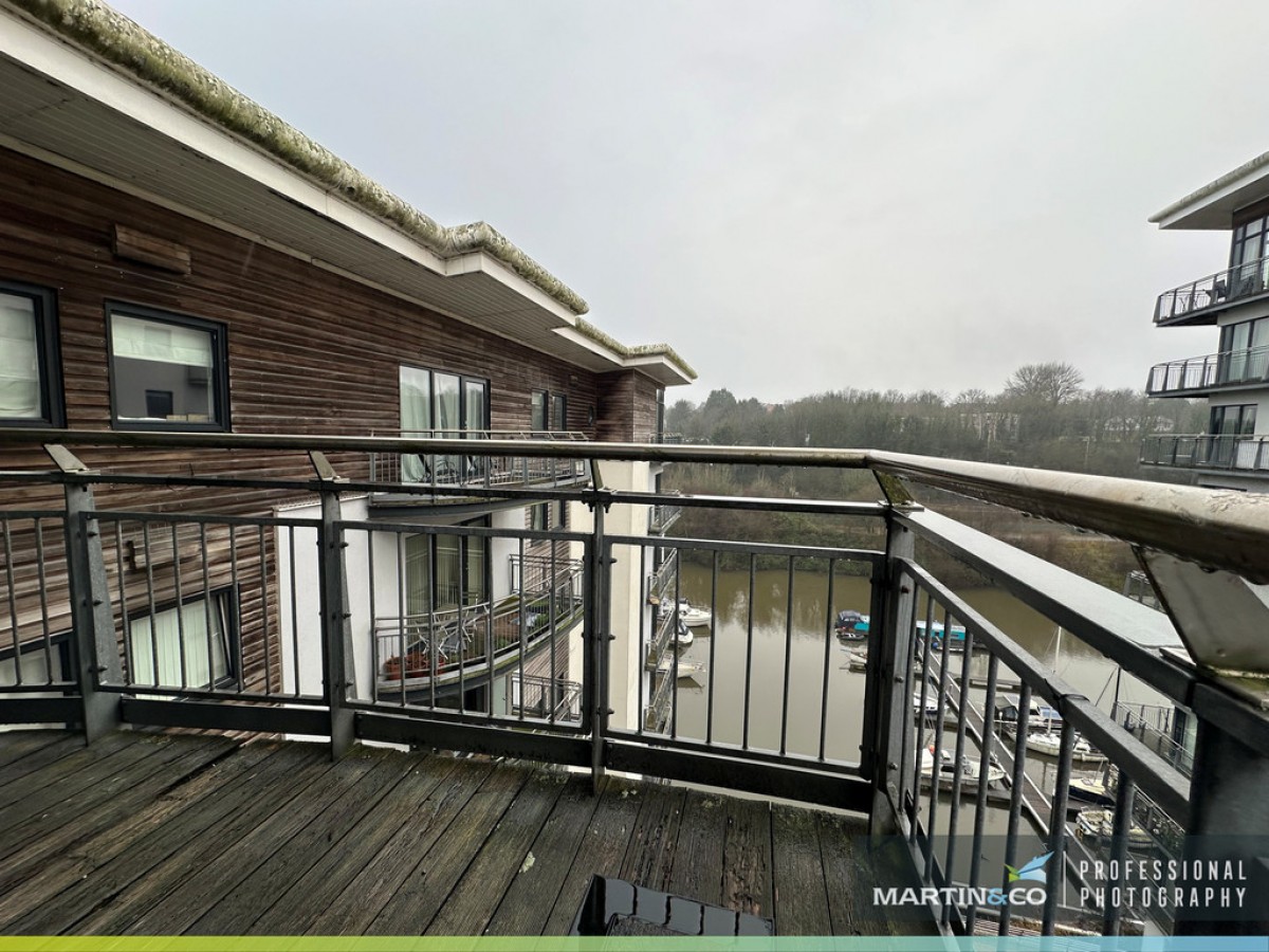 Cambria, Victoria Wharf