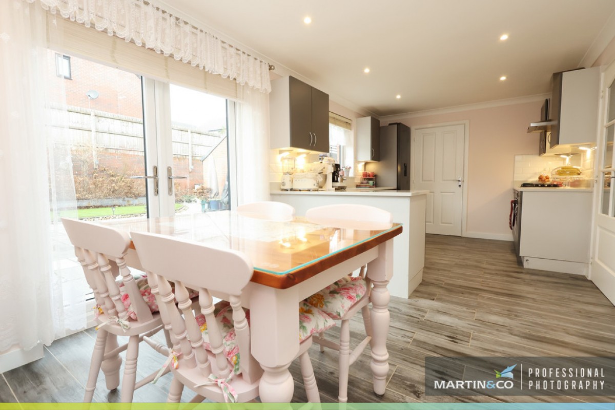 Lewis Crescent, St Edeyrns