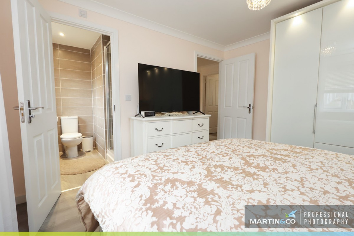 Lewis Crescent, St Edeyrns