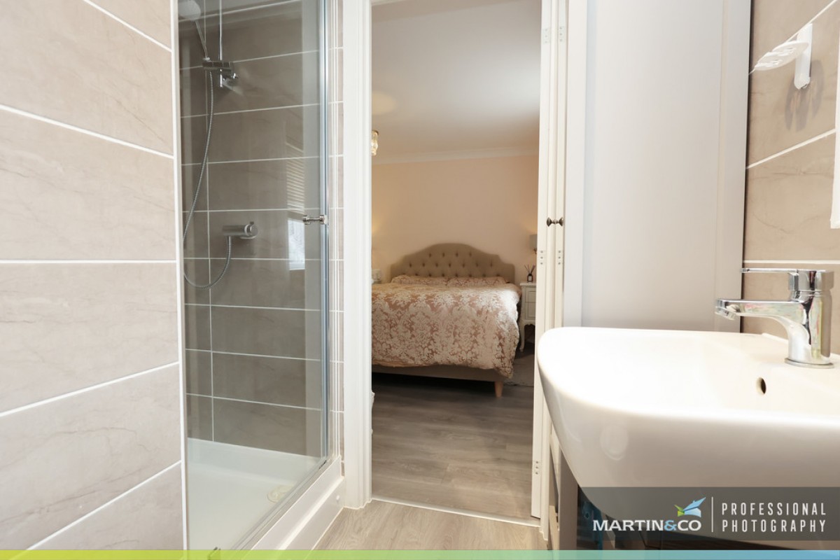 Lewis Crescent, St Edeyrns