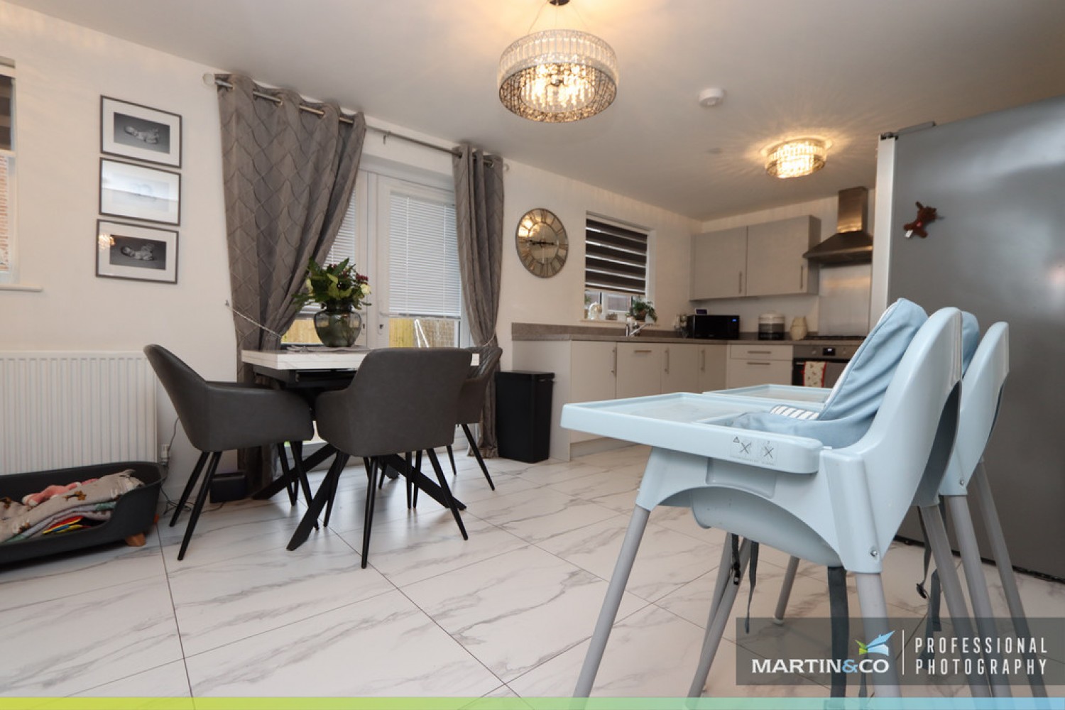 4 bedroom House in Heol Y Gylfinir, Llanilid