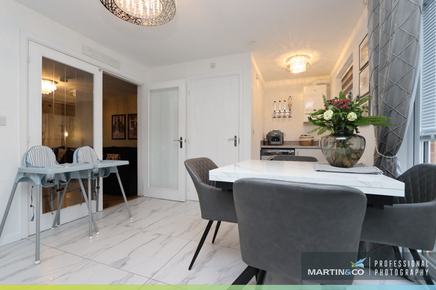 4 bedroom House in Heol Y Gylfinir, Llanilid