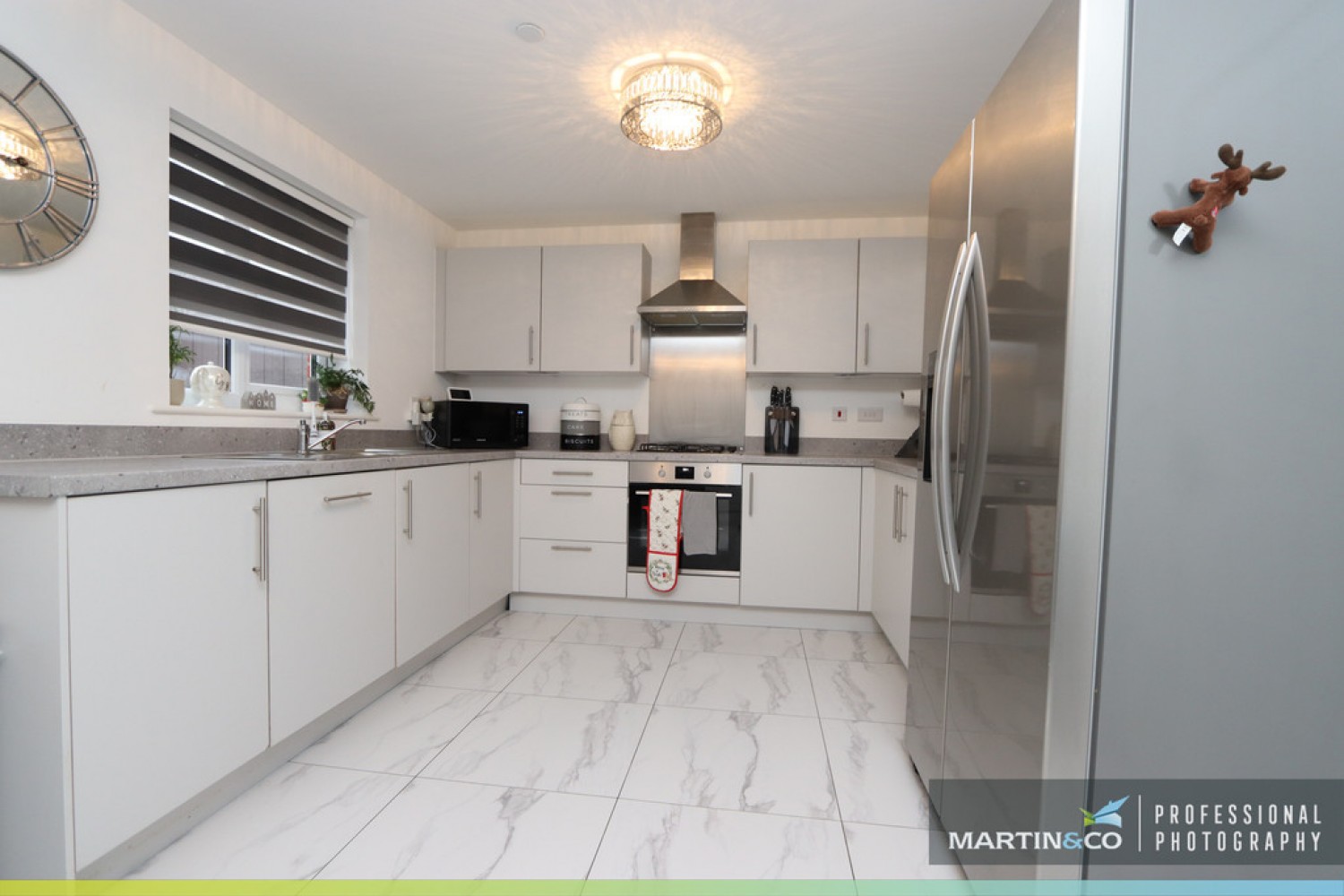 4 bedroom House in Heol Y Gylfinir, Llanilid