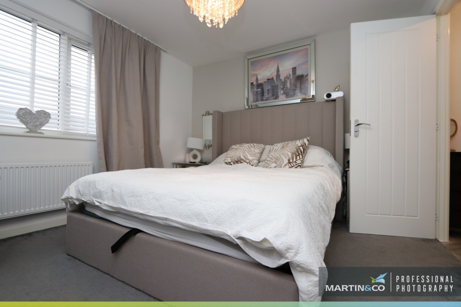 4 bedroom House in Heol Y Gylfinir, Llanilid