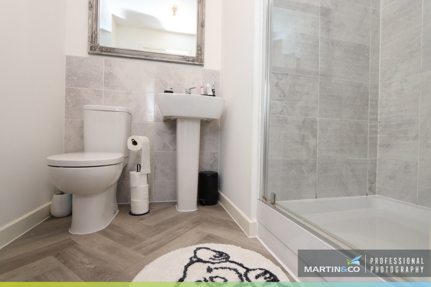 4 bedroom House in Heol Y Gylfinir, Llanilid