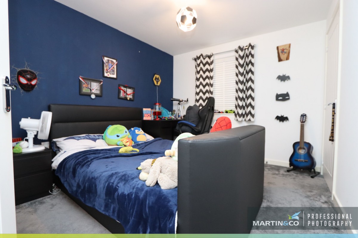 Heol Y Gylfinir, Llanilid