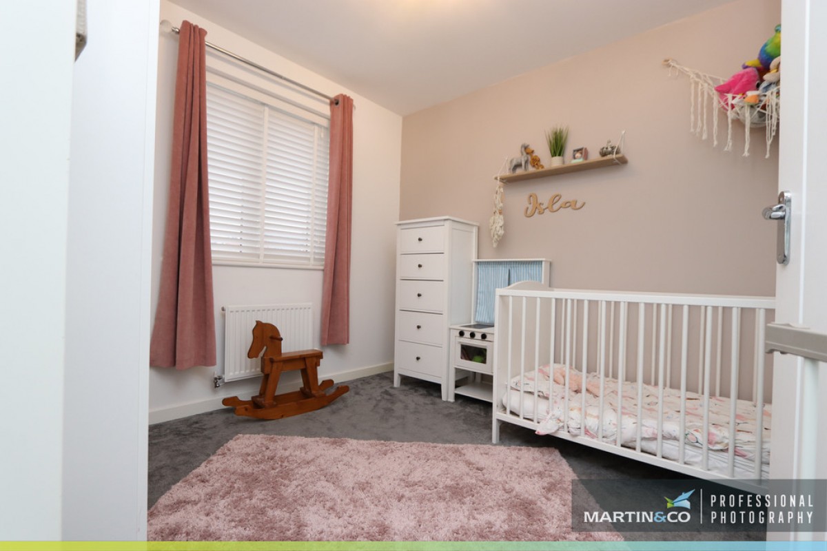 Heol Y Gylfinir, Llanilid