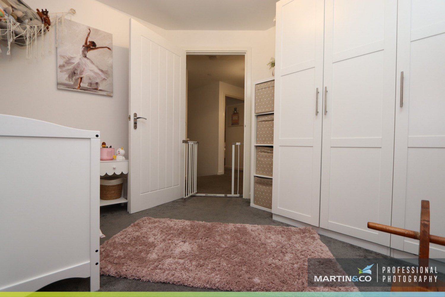 4 bedroom House in Heol Y Gylfinir, Llanilid