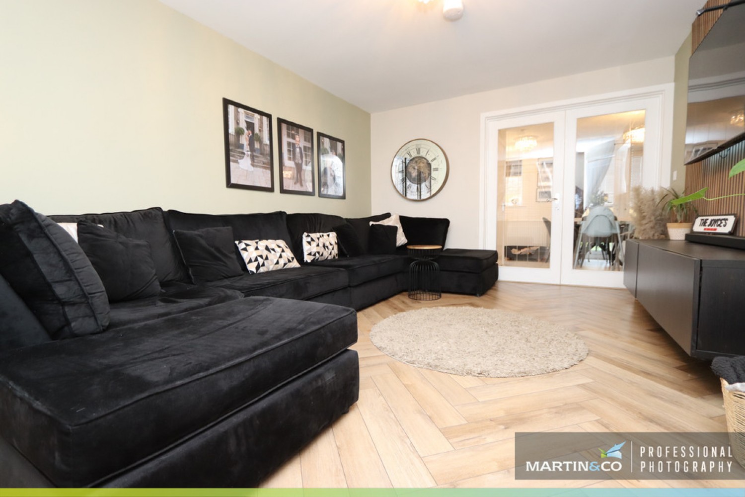 4 bedroom House in Heol Y Gylfinir, Llanilid