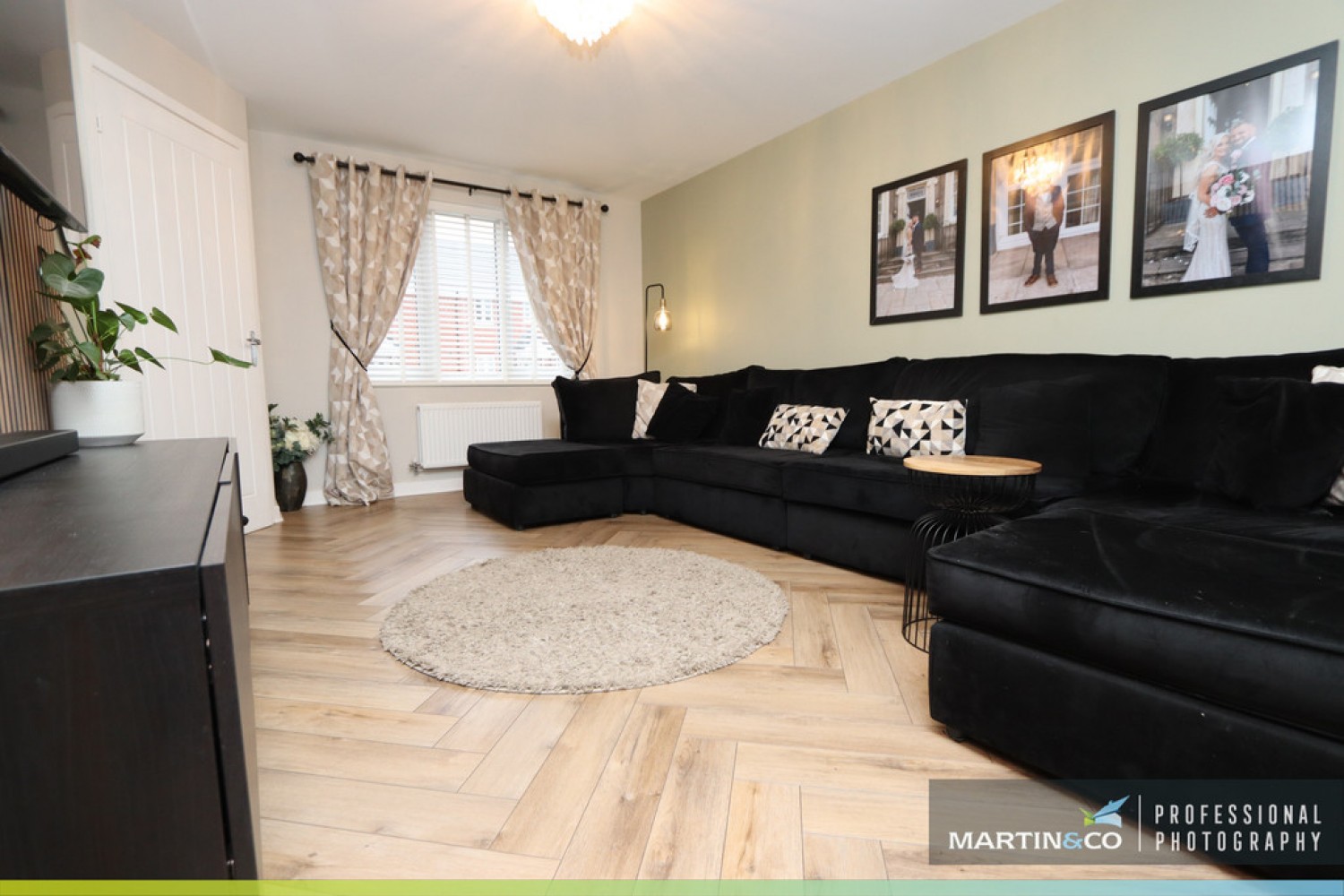 4 bedroom House in Heol Y Gylfinir, Llanilid