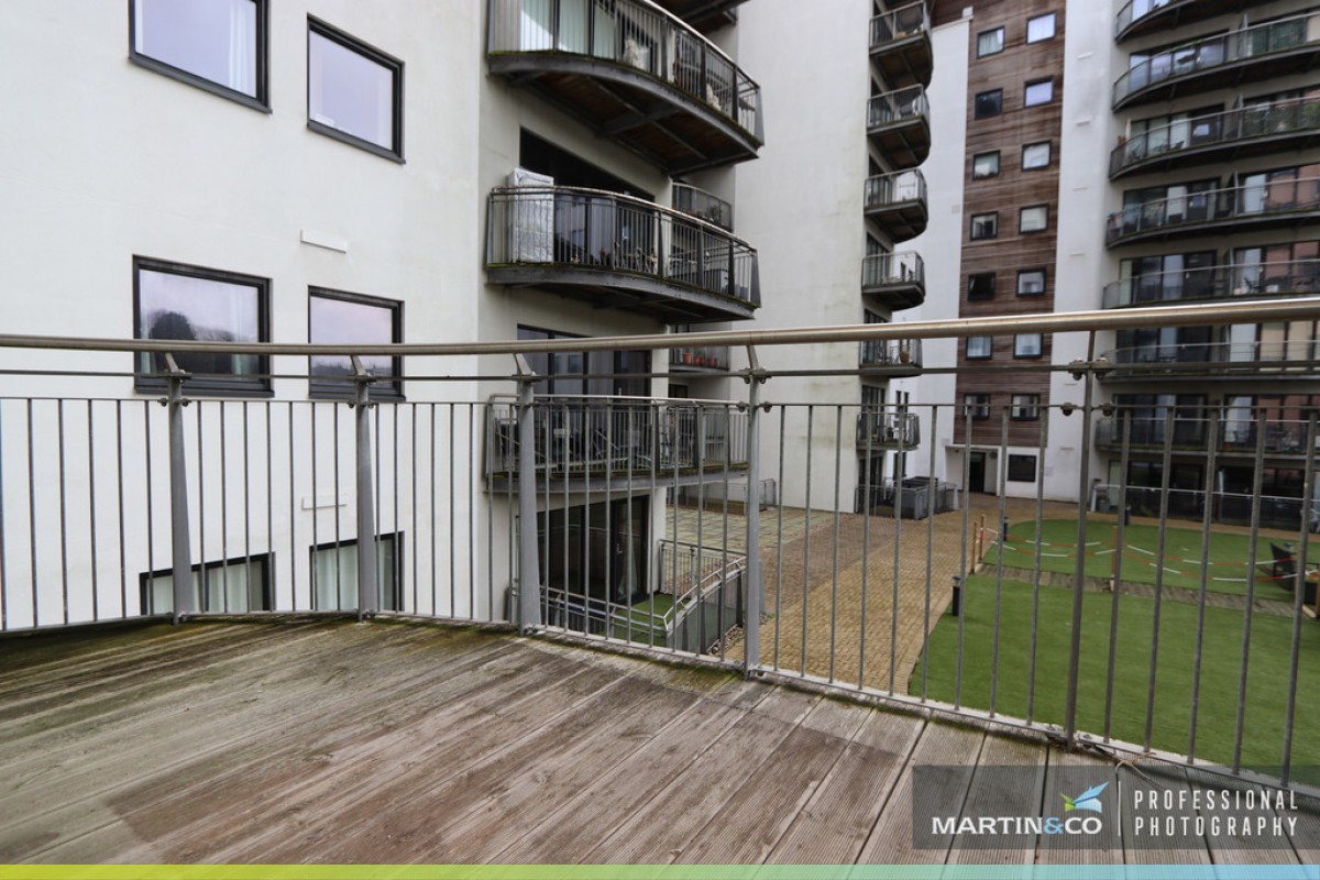 Roma, Victoria Wharf