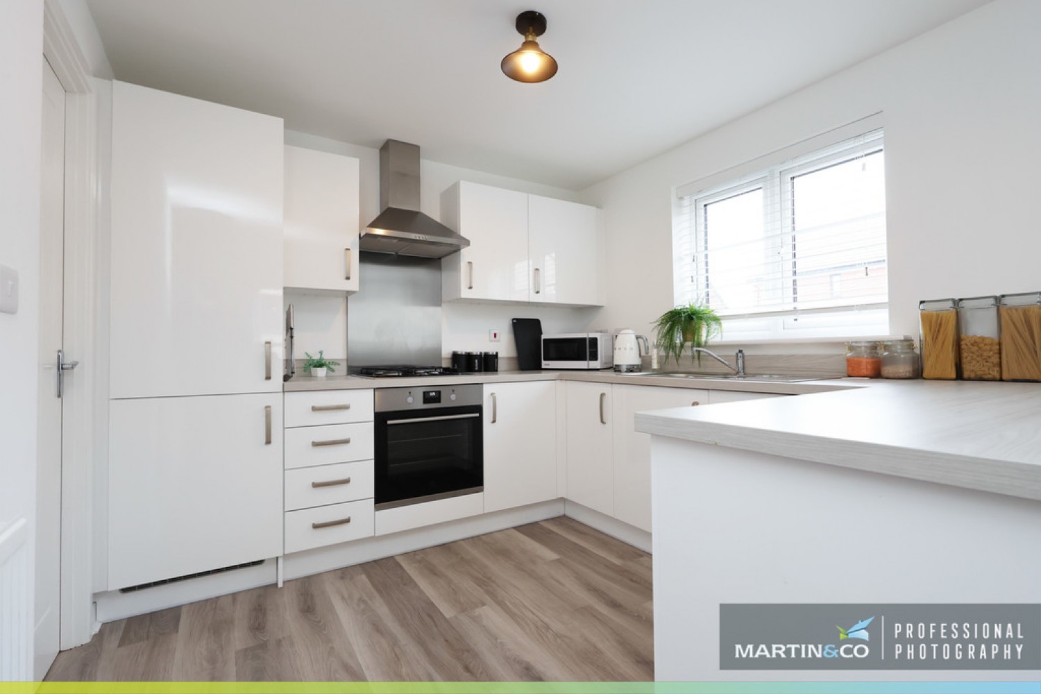 3 bedroom House for Sale Church Road, St Edeyrns