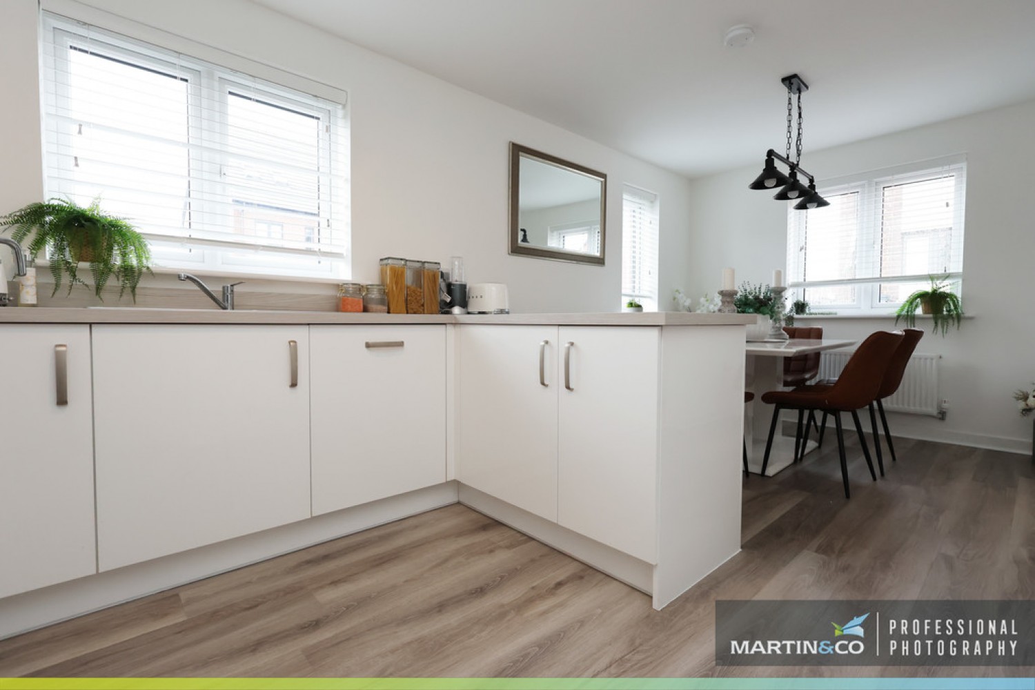 3 bedroom House for Sale Church Road, St Edeyrns