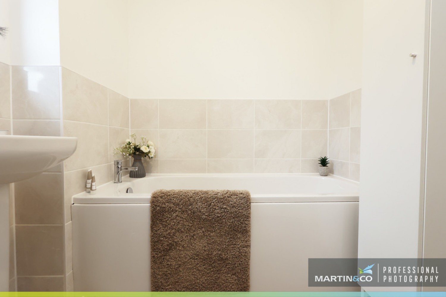 3 bedroom House for Sale Church Road, St Edeyrns