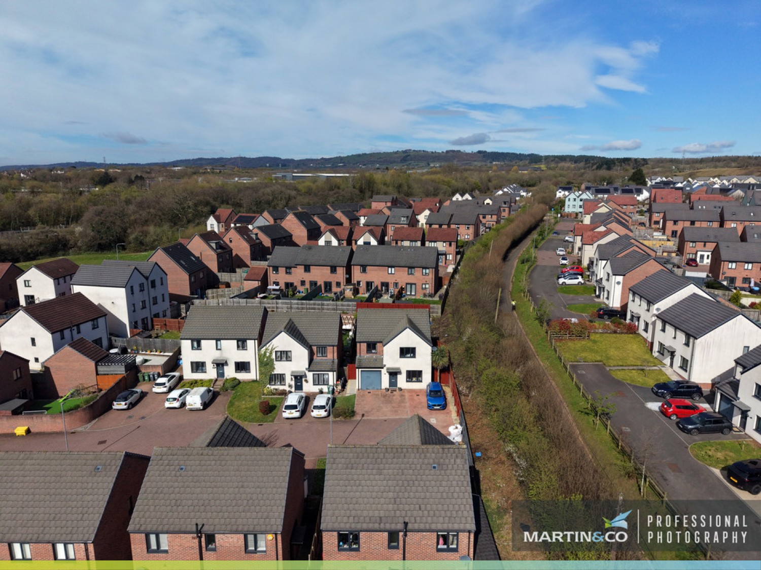 4 bedroom House for Sale Heol Booths, St Edeyrns