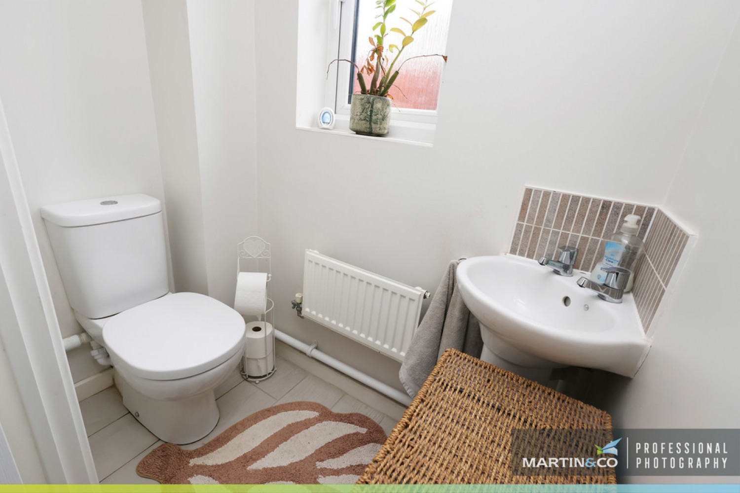 4 bedroom House for Sale Heol Booths, St Edeyrns