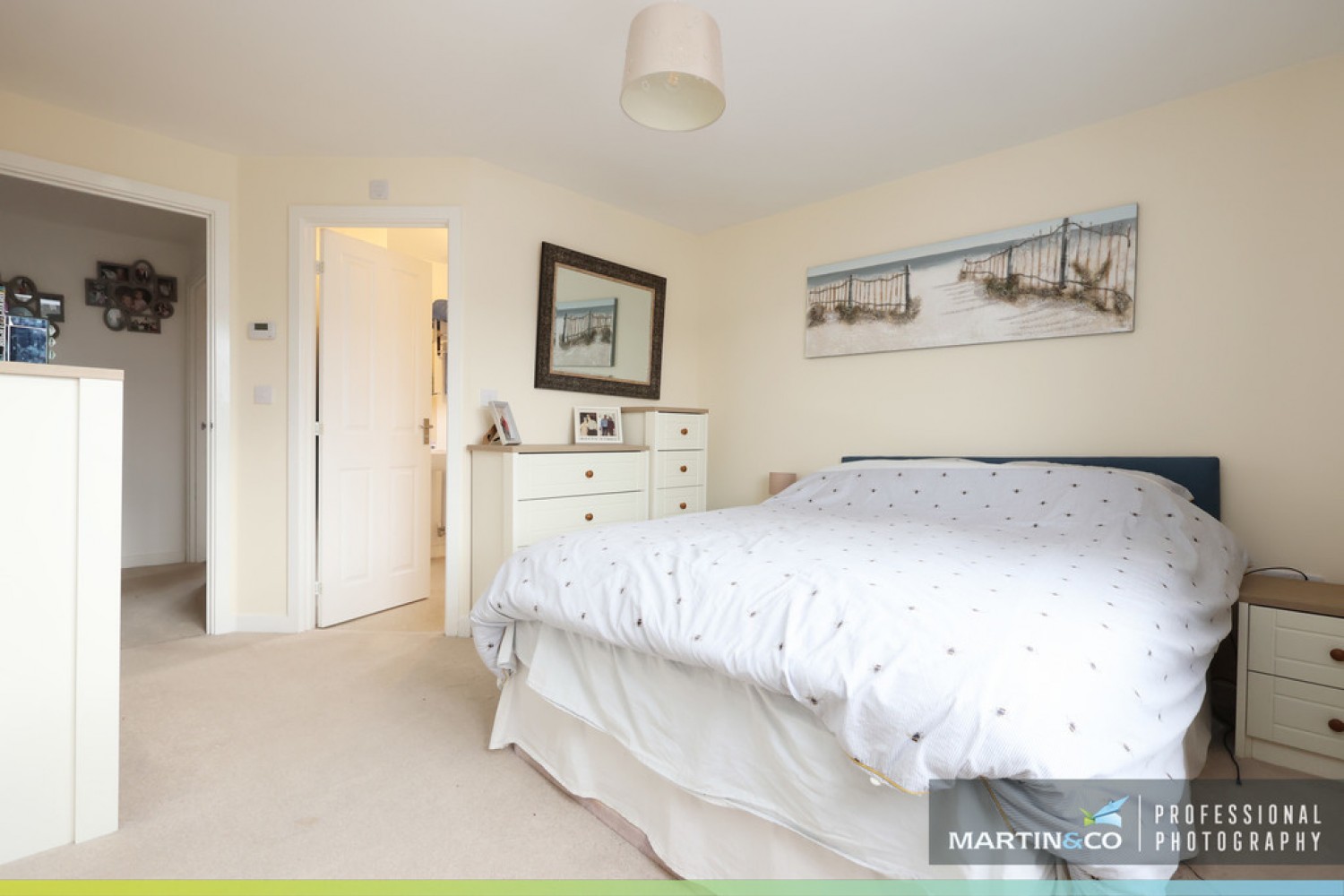 4 bedroom House for Sale Heol Booths, St Edeyrns