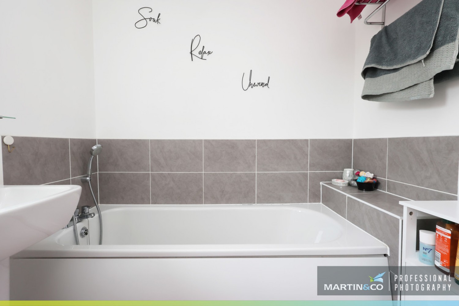 4 bedroom House for Sale Heol Booths, St Edeyrns