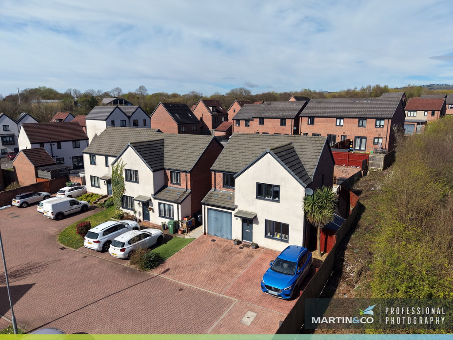 4 bedroom House for Sale Heol Booths, St Edeyrns