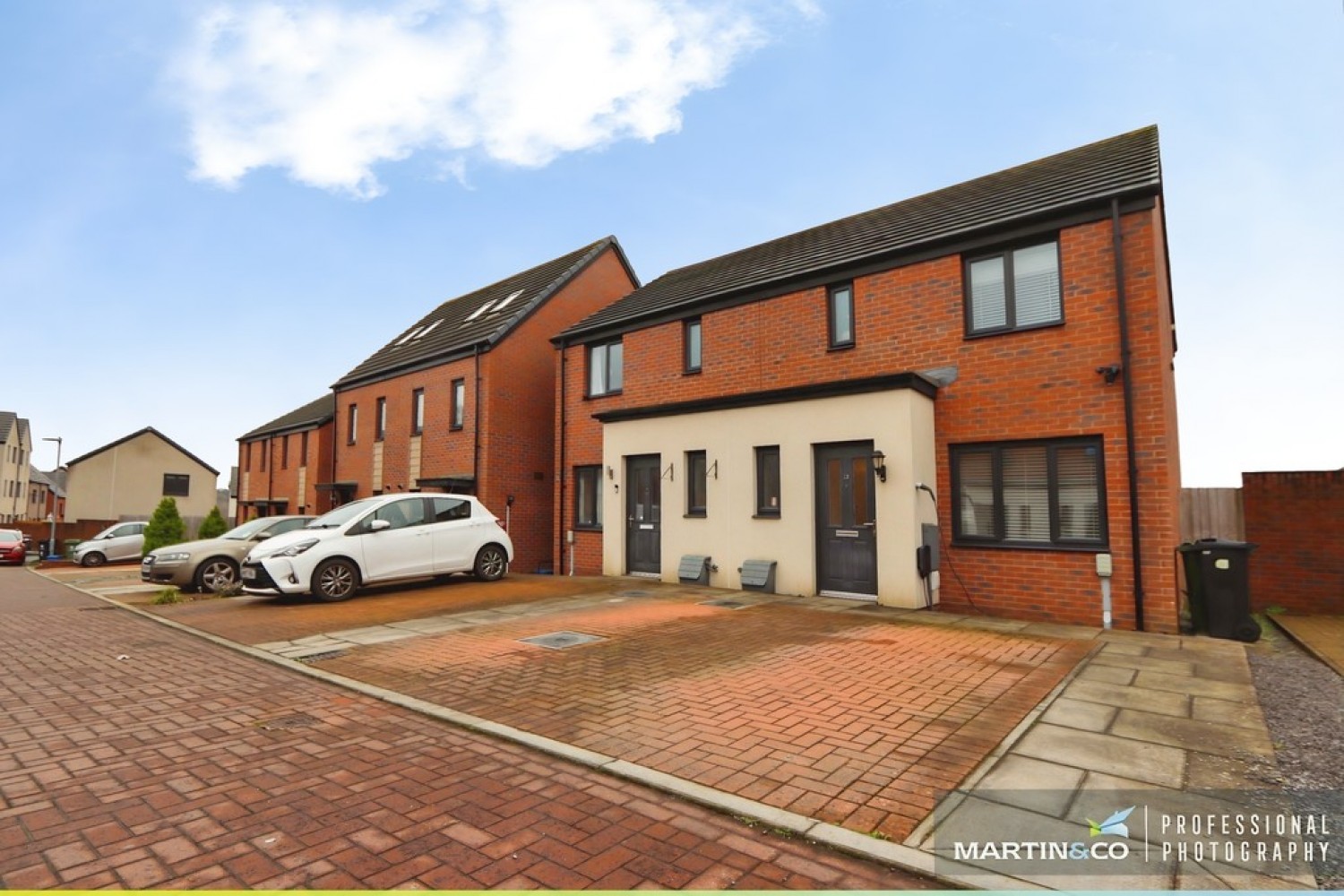 3 bedroom House for Sale Rees Drive, St Edeyrns