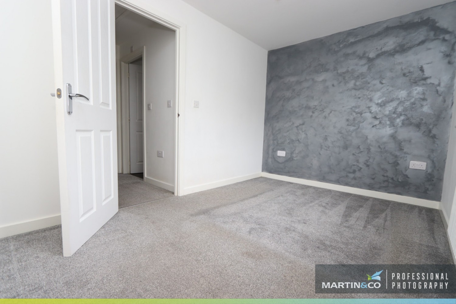 2 bedroom House for Sale Church Road, St Edeyrns
