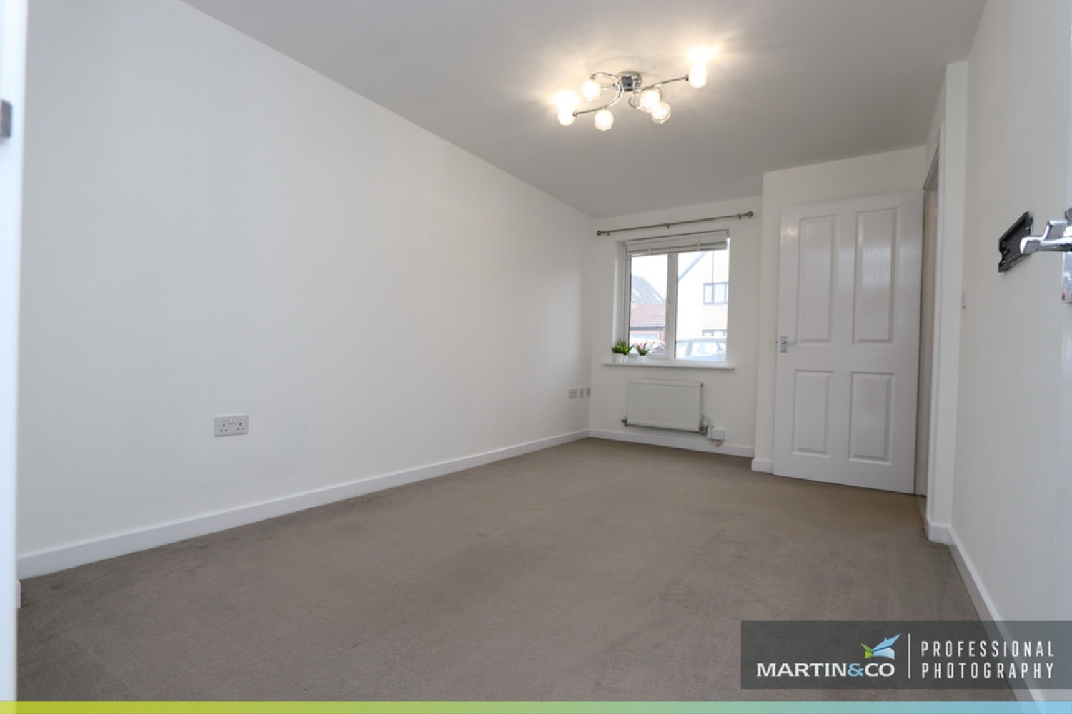 2 bedroom House for Sale Mortimer Avenue, St Edeyrns