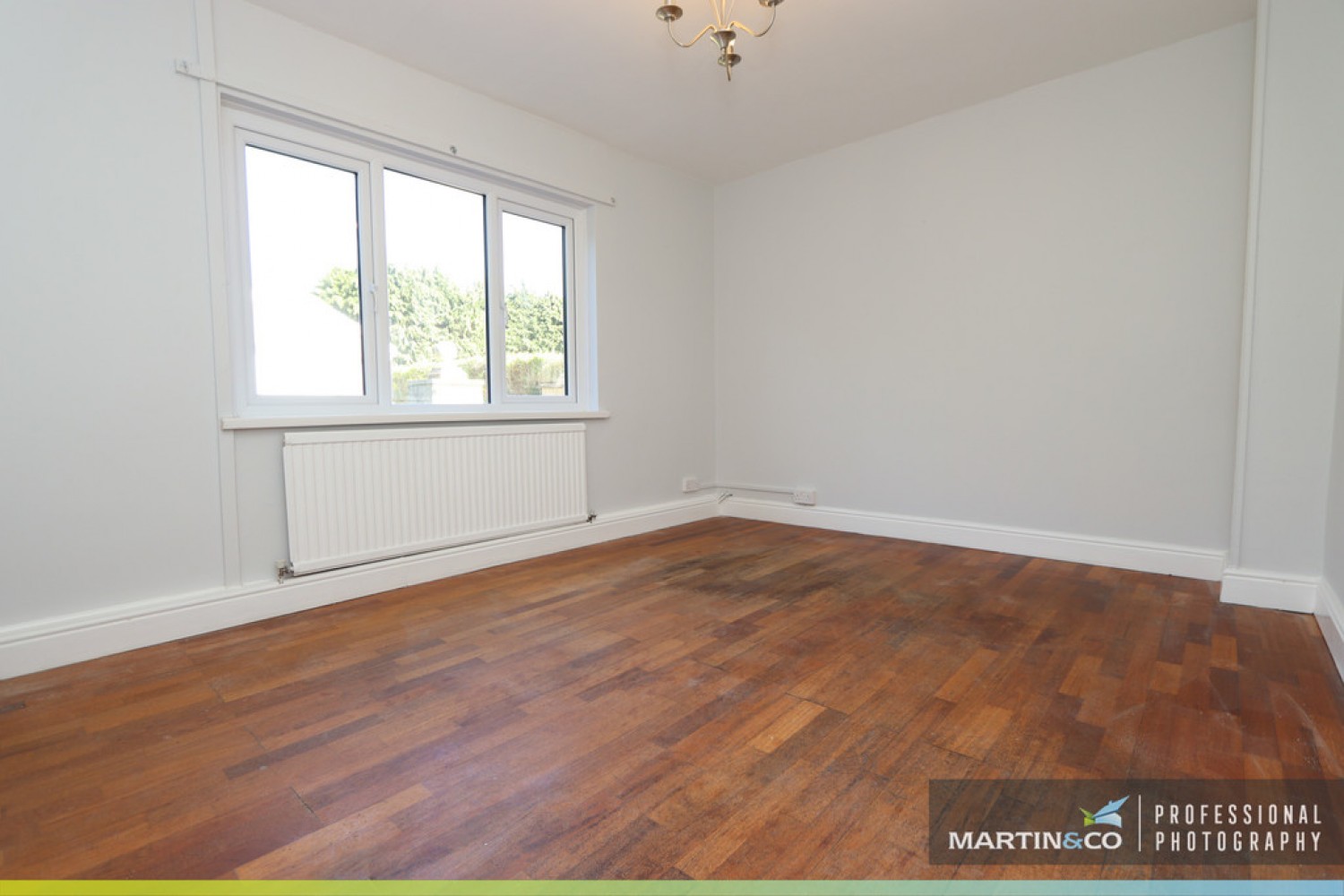 3 bedroom House for Sale Herbert Close, Marshfield