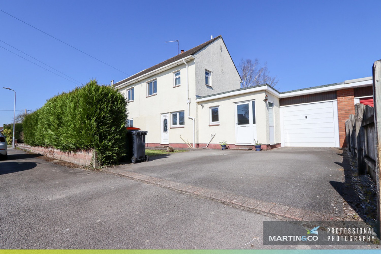 3 bedroom House for Sale Herbert Close, Marshfield