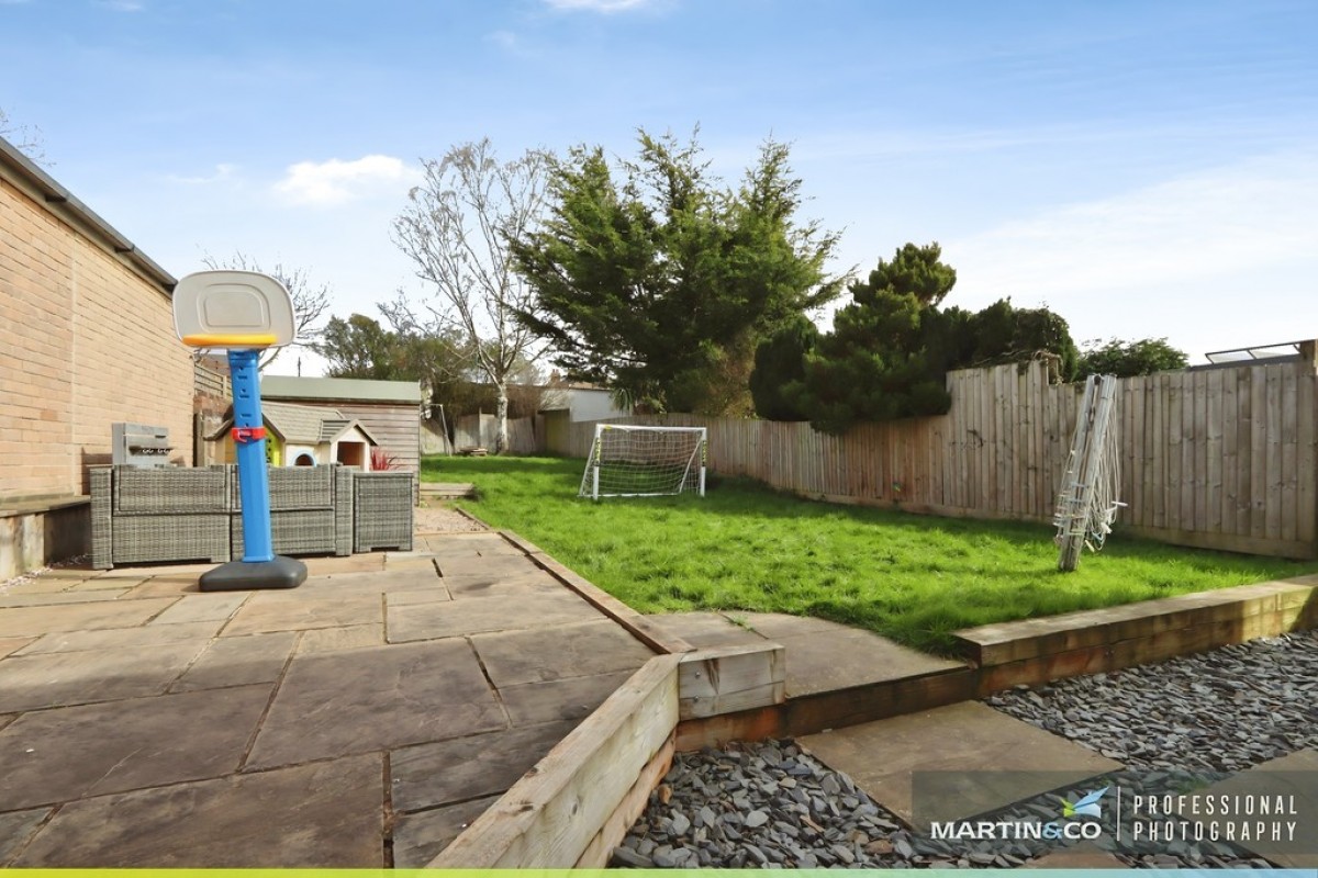 Tyr-Y-Sarn Road, Rumney