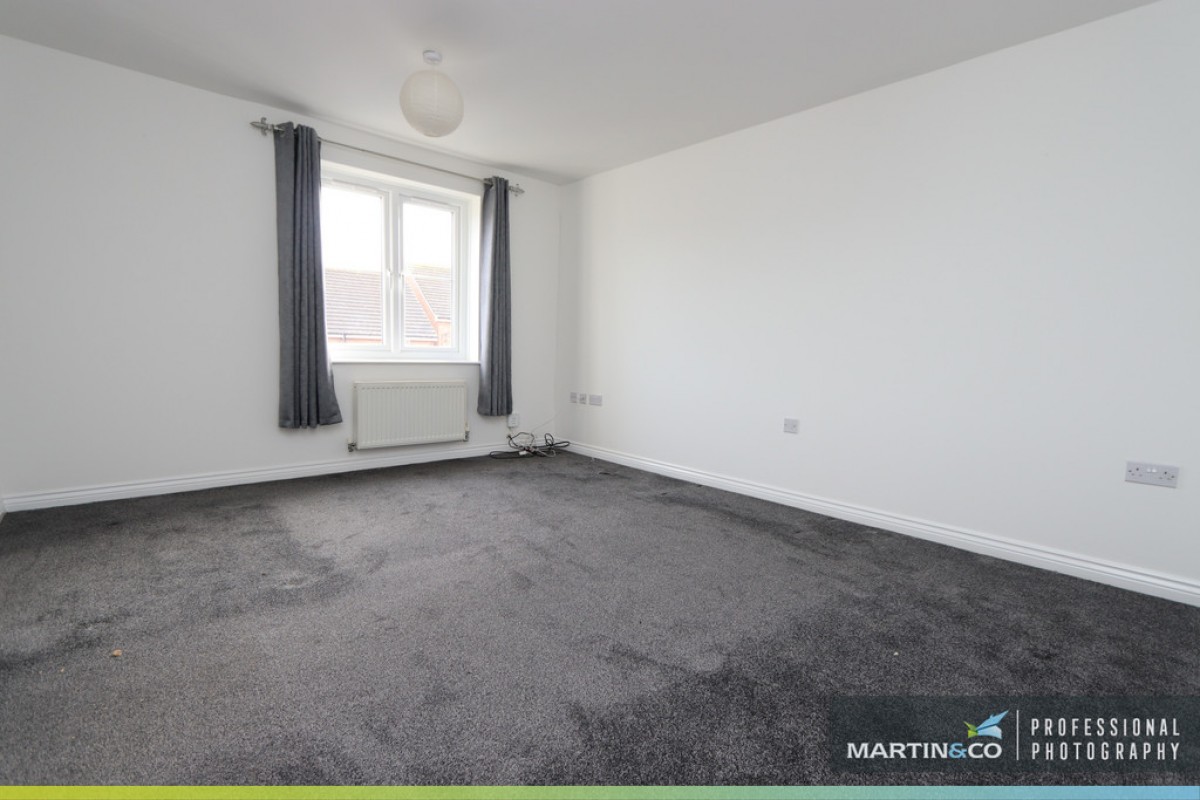 Dan Y Meio, Abertridwr