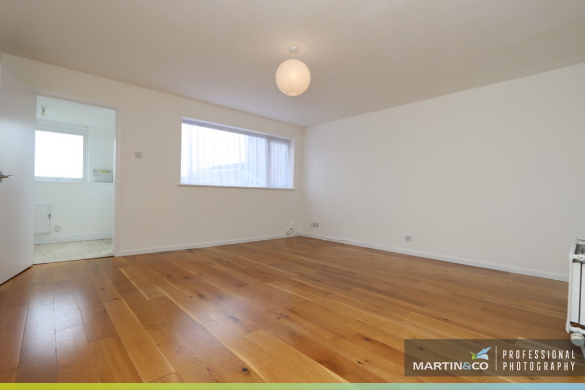 The Hawthorns, Pentwyn