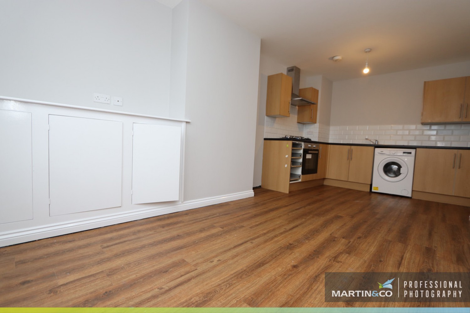 2 bedroom Flat for Letting Broadway, Adamsdown