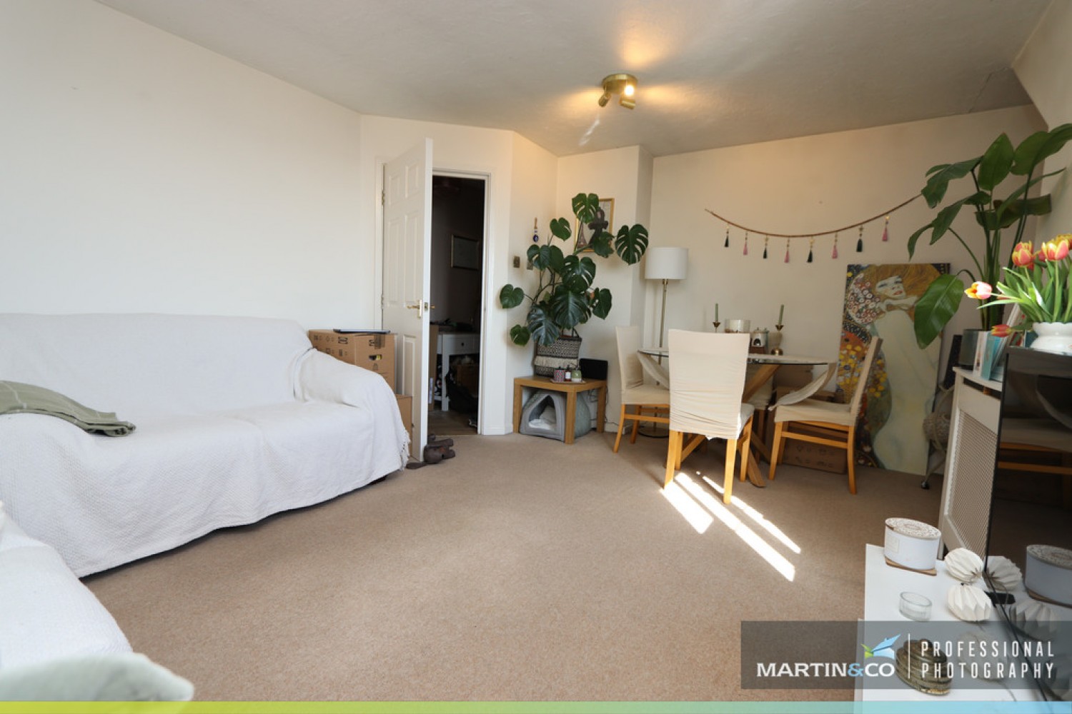 2 bedroom Flat for Letting Campbell Drive, Windsor Quay