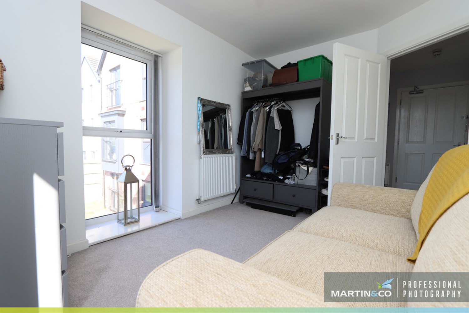 2 bedroom Flat for Sale Church Road, St Edeyrns