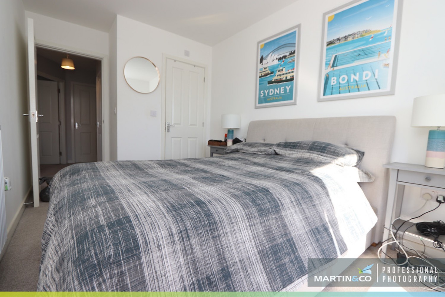 2 bedroom Flat for Sale Church Road, St Edeyrns