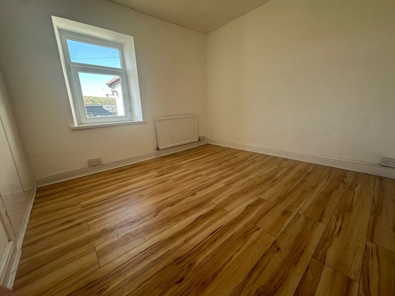 2 bedroom House for Letting High Street, Cefn Coed, Merthyr Tydfil