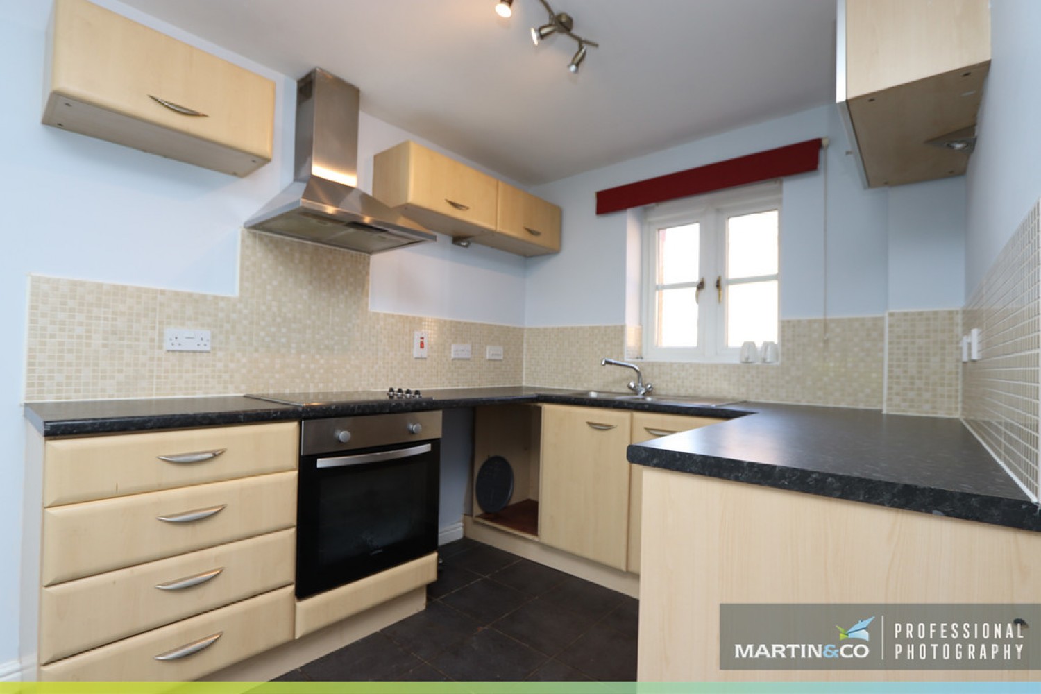 2 bedroom Flat for Letting Spencer David Way, St Mellons