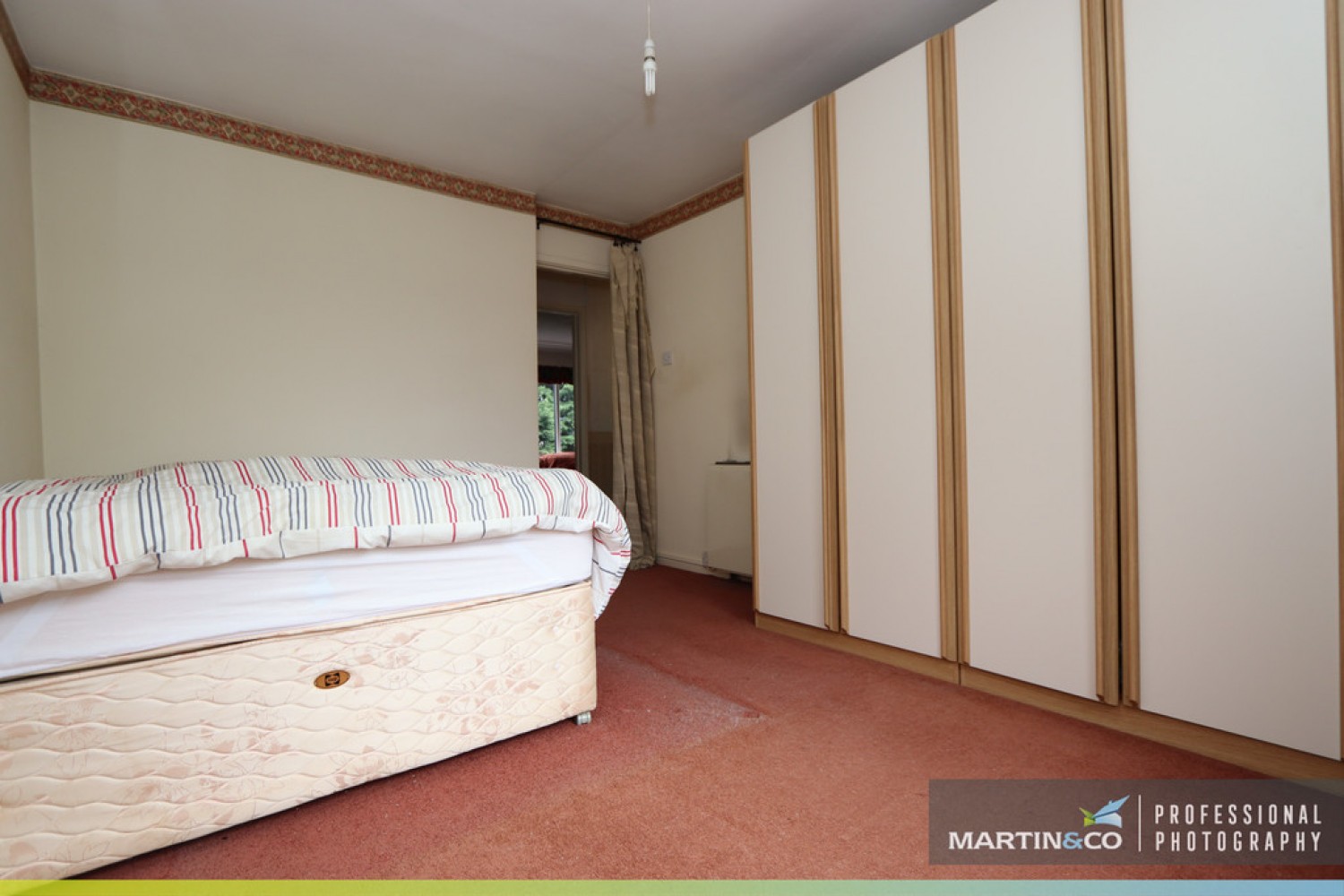2 bedroom Flat for Sale Roehampton Court, Cranleigh Rise