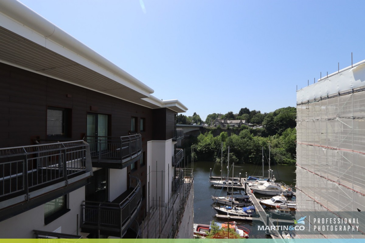 Ravenswood, Victoria Wharf