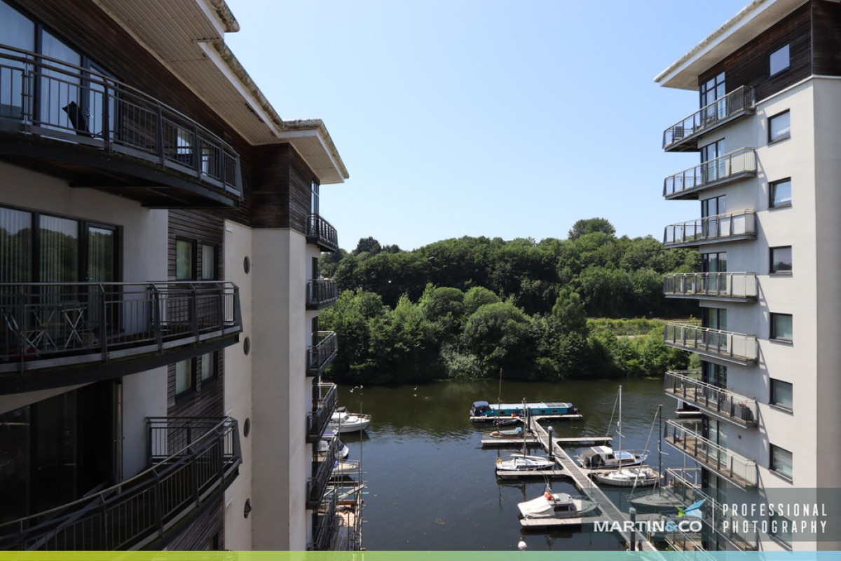 Cambria, Victoria Wharf