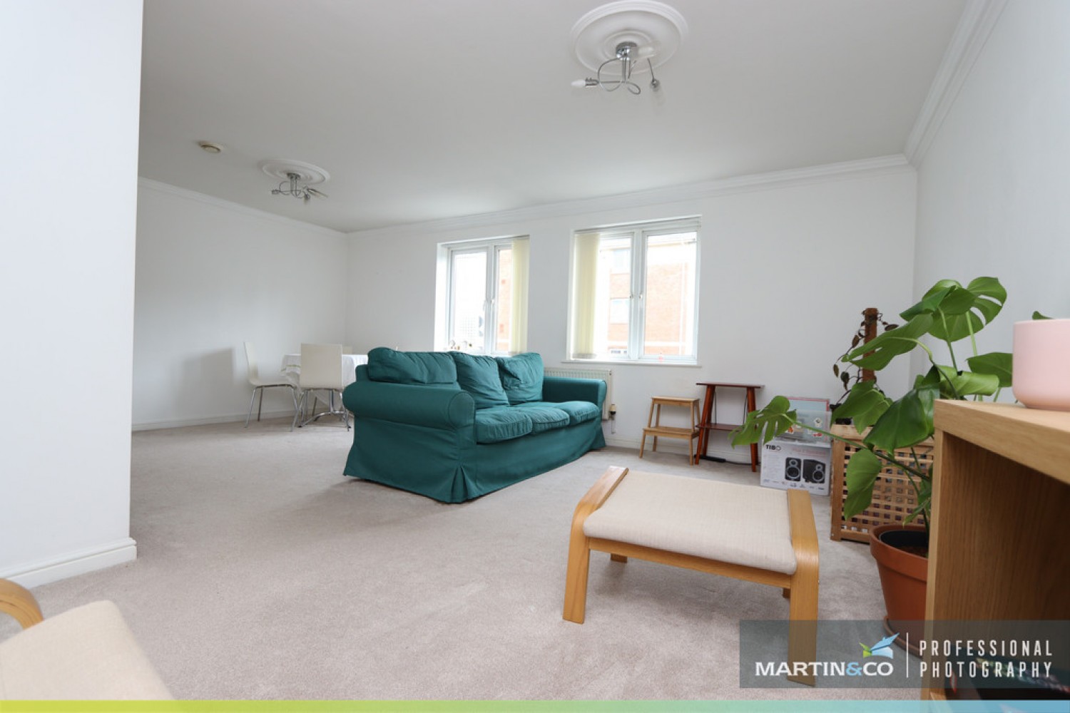 2 bedroom Flat for Sale Century Court, Cardiff
