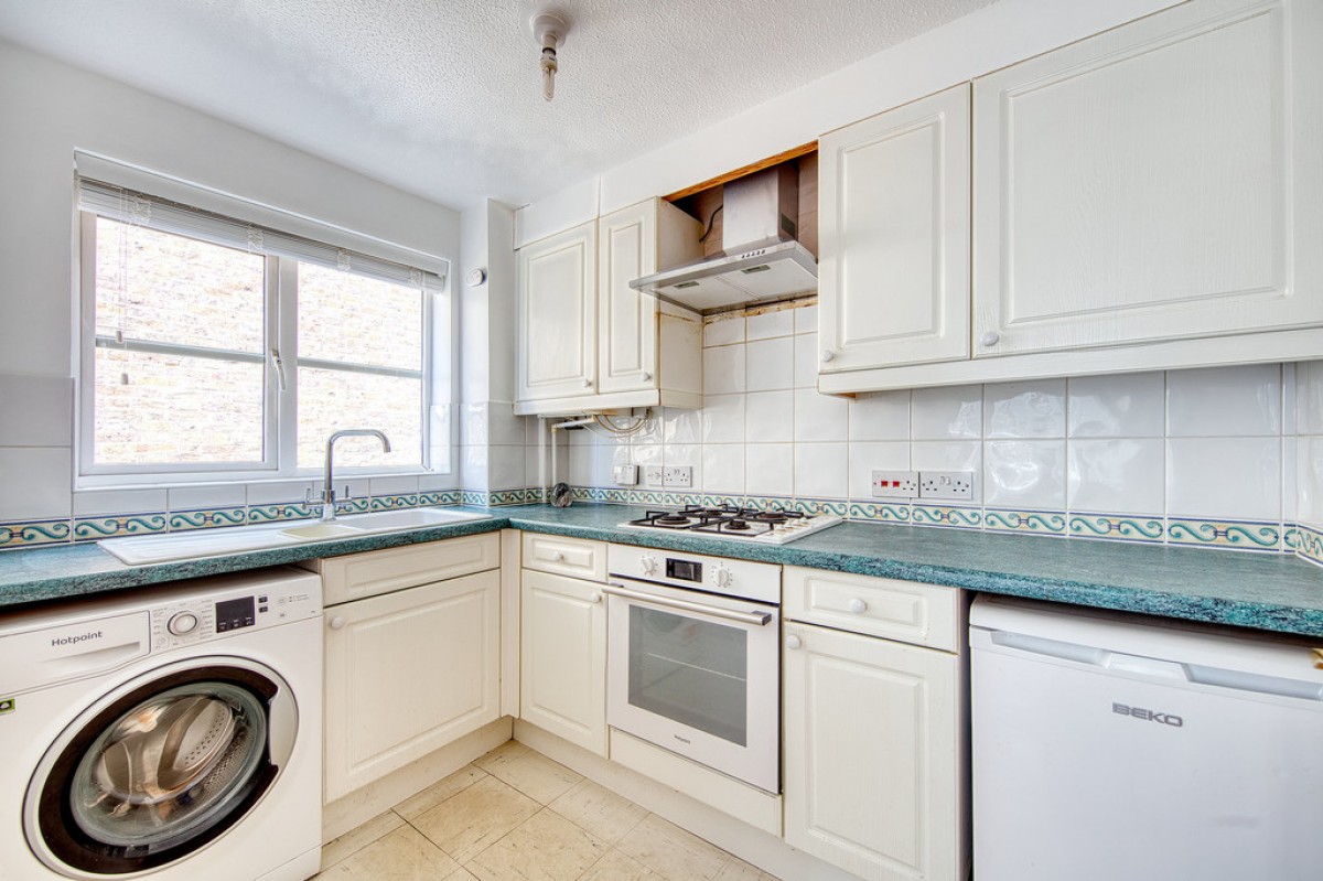 Cowley Court, Grove Hill