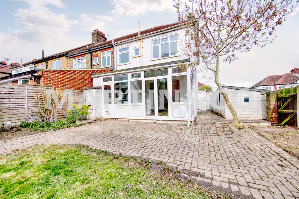 Cranbourne Avenue, Wanstead