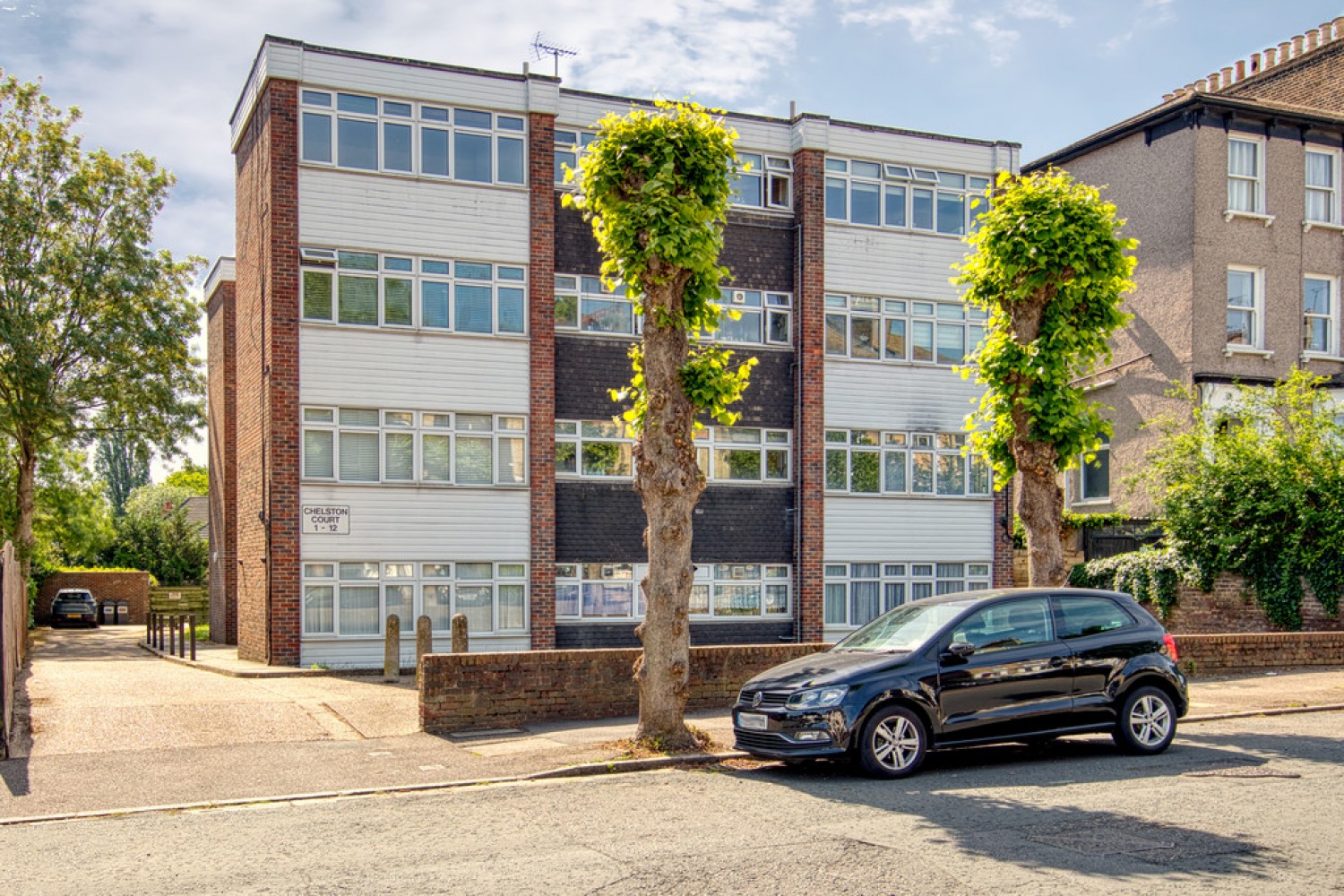2 bedroom Flat for Letting Chelston Court, Grosvenor Road