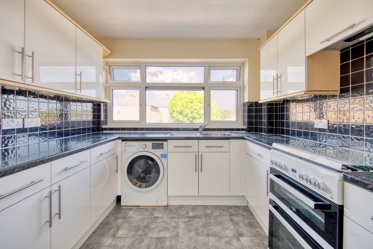 Chelston Court, Grosvenor Road