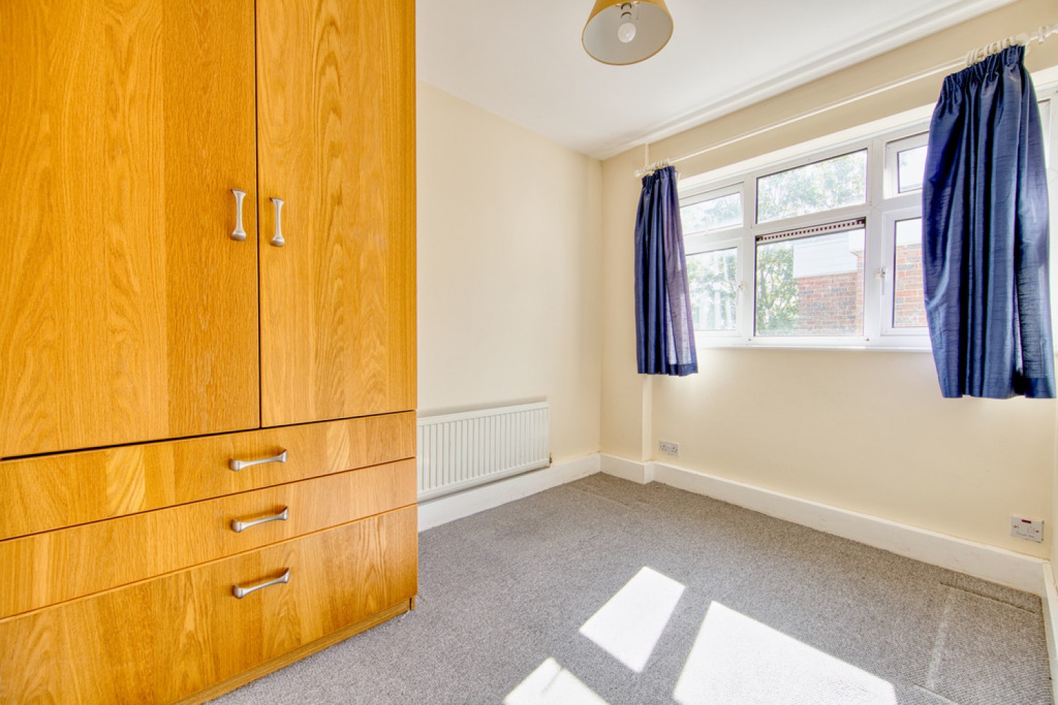 2 bedroom Flat for Letting Chelston Court, Grosvenor Road